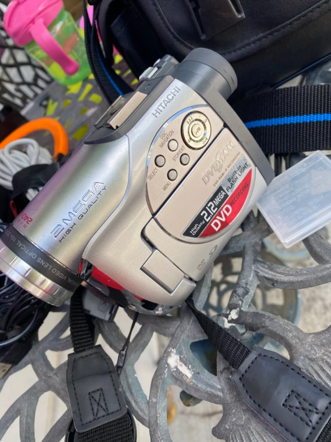 Hitachi DVD Camcorder thumbnail