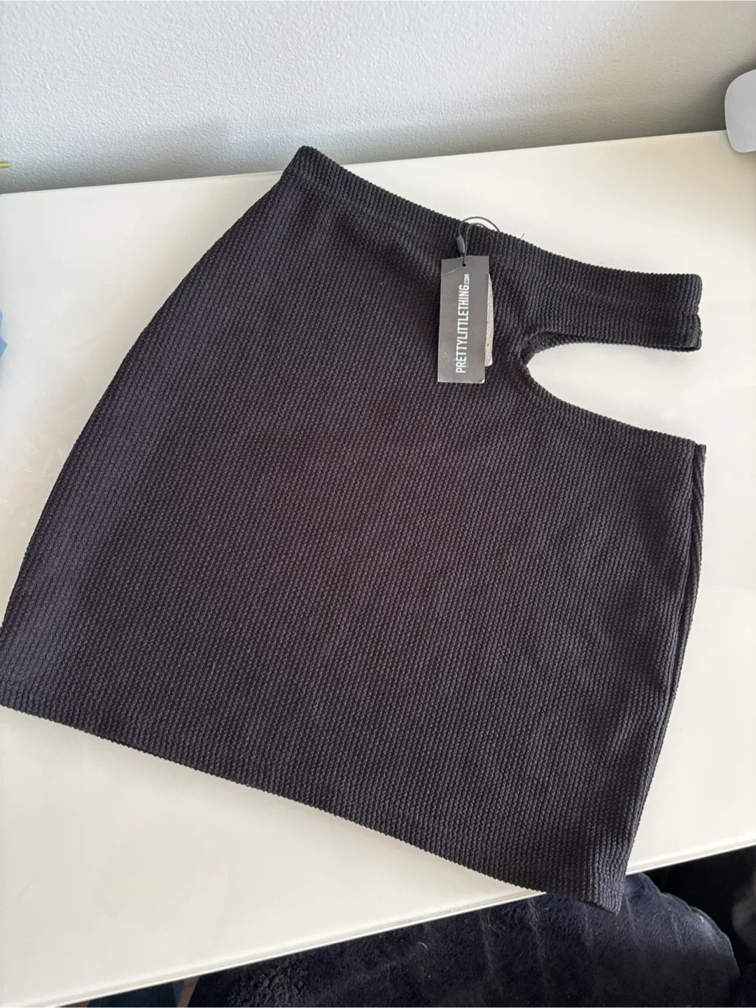 NWT PrettyLittleThing | Mini Cut Out Skirt - US 4 image indicator(3)