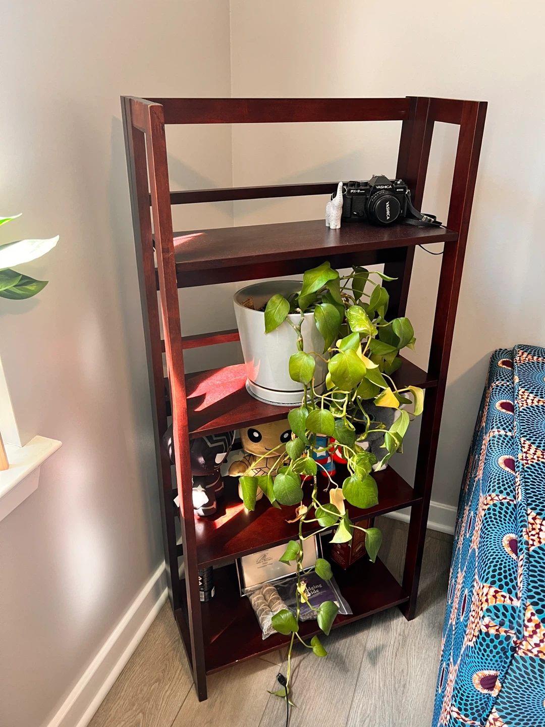 Wooden Leaning Bookshelf - photo 2