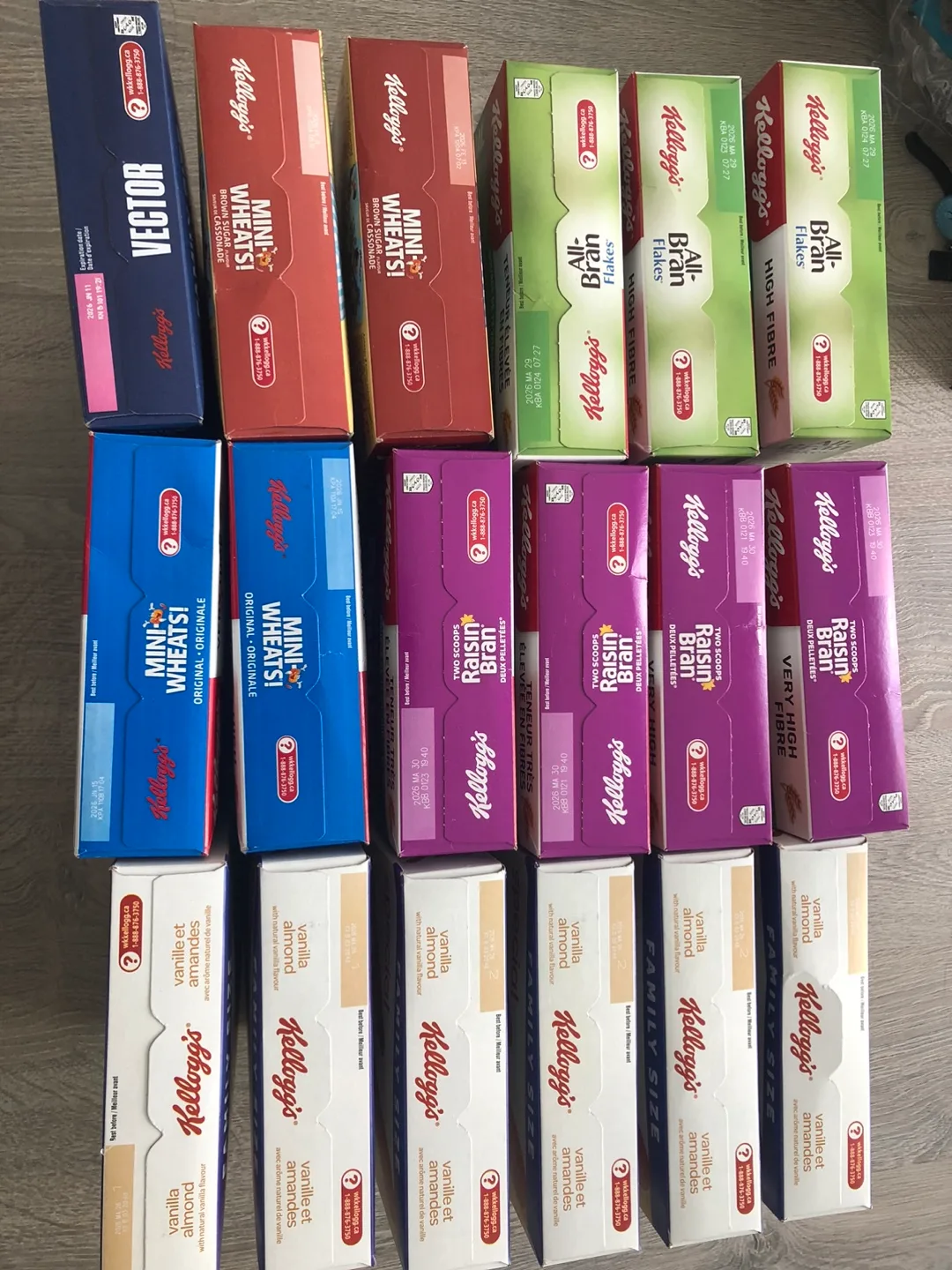 Kellogg's Cereal - Family Size image indicator(2)