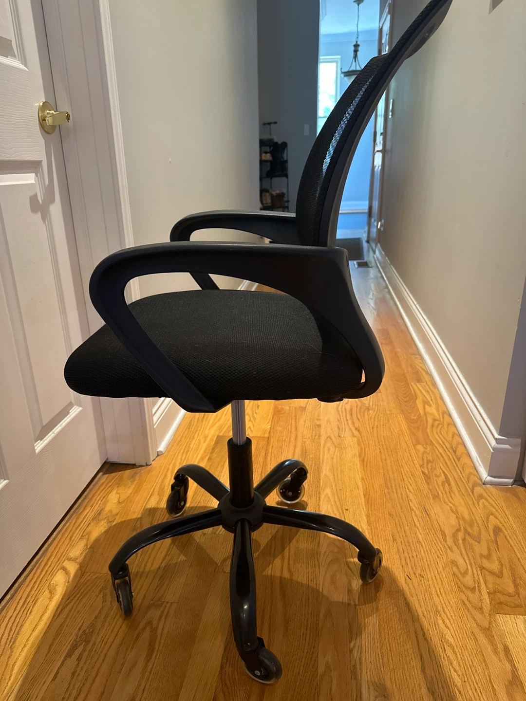 Black Mesh Office Chair - photo 3