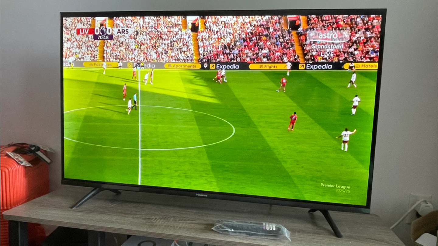 Hisense 43" Smart TV - photo 2
