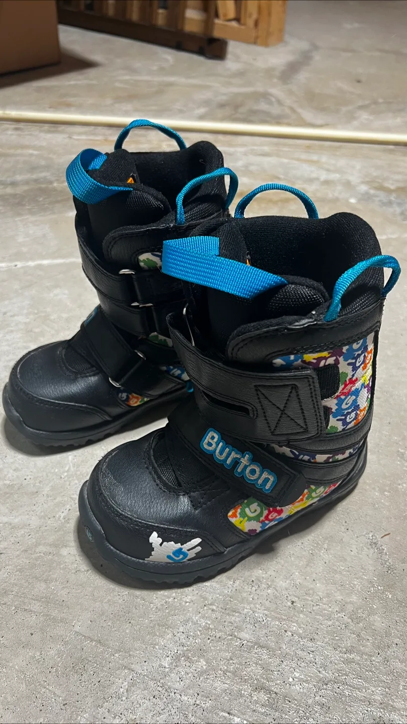 Burton Grom Kids' Snowboard Boots - Size 12C thumbnail