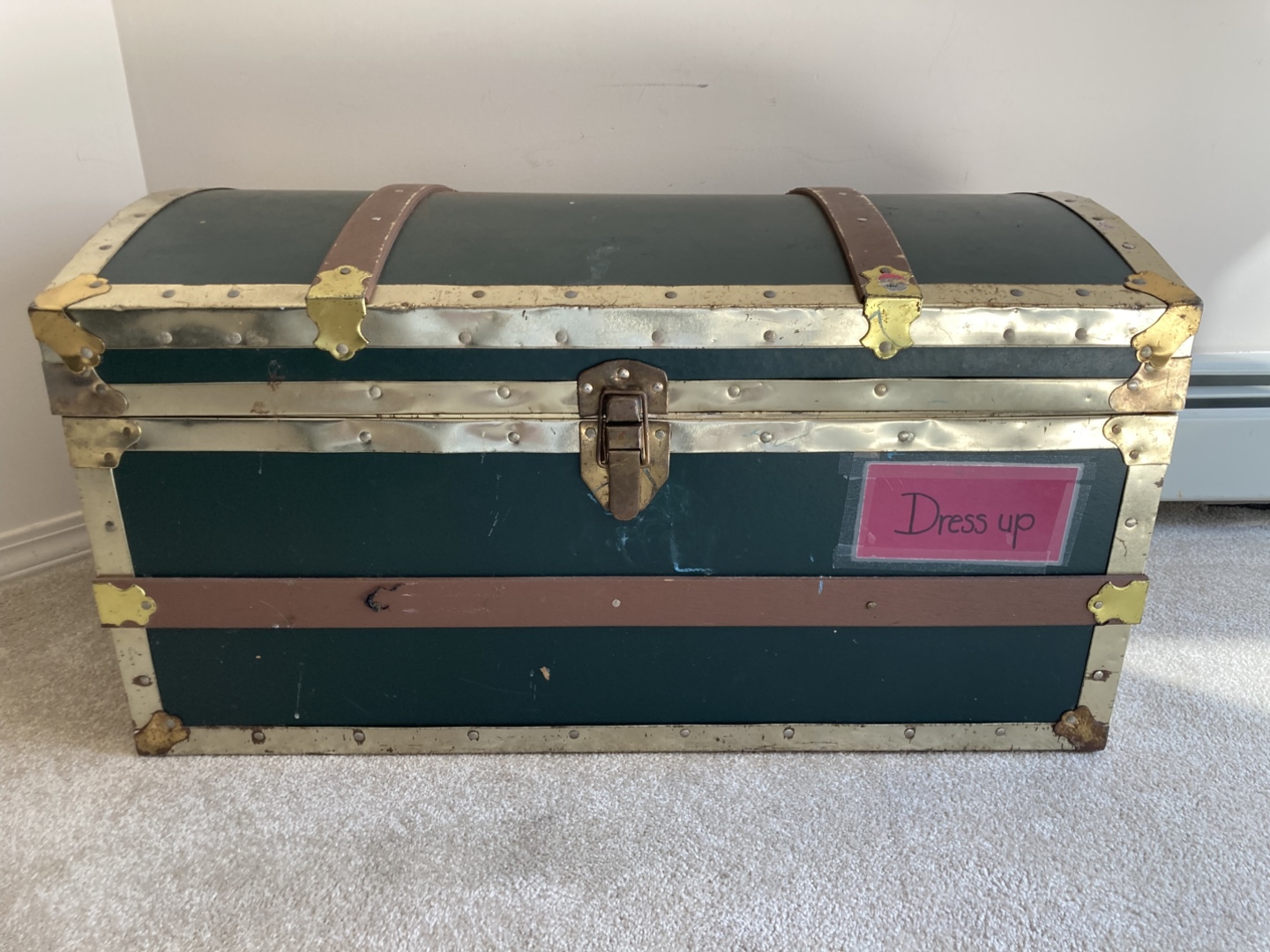 Metal chest/trunk