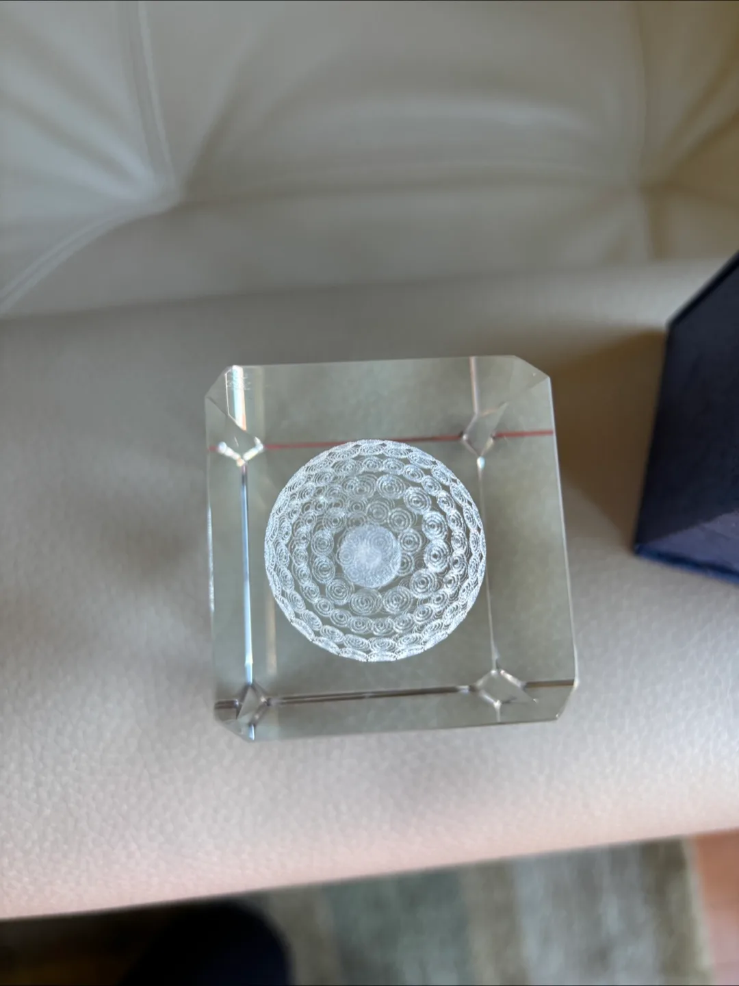 Glass Crystal 3D etched Golf Ball and Tee image indicator(3)