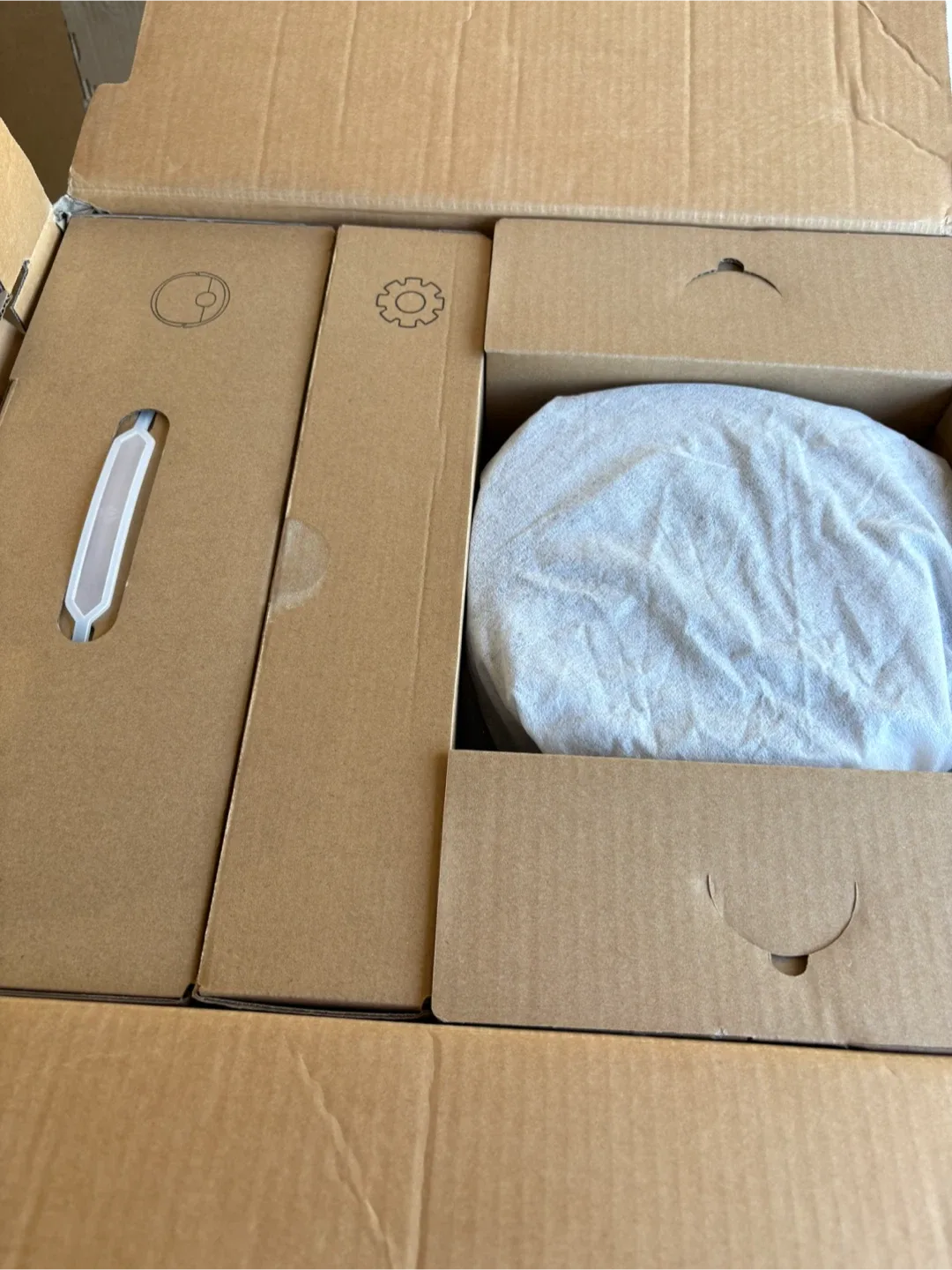 Ecovacs Deebot N10 Max+ Vacuum & Mopping Robot - New image indicator(3)