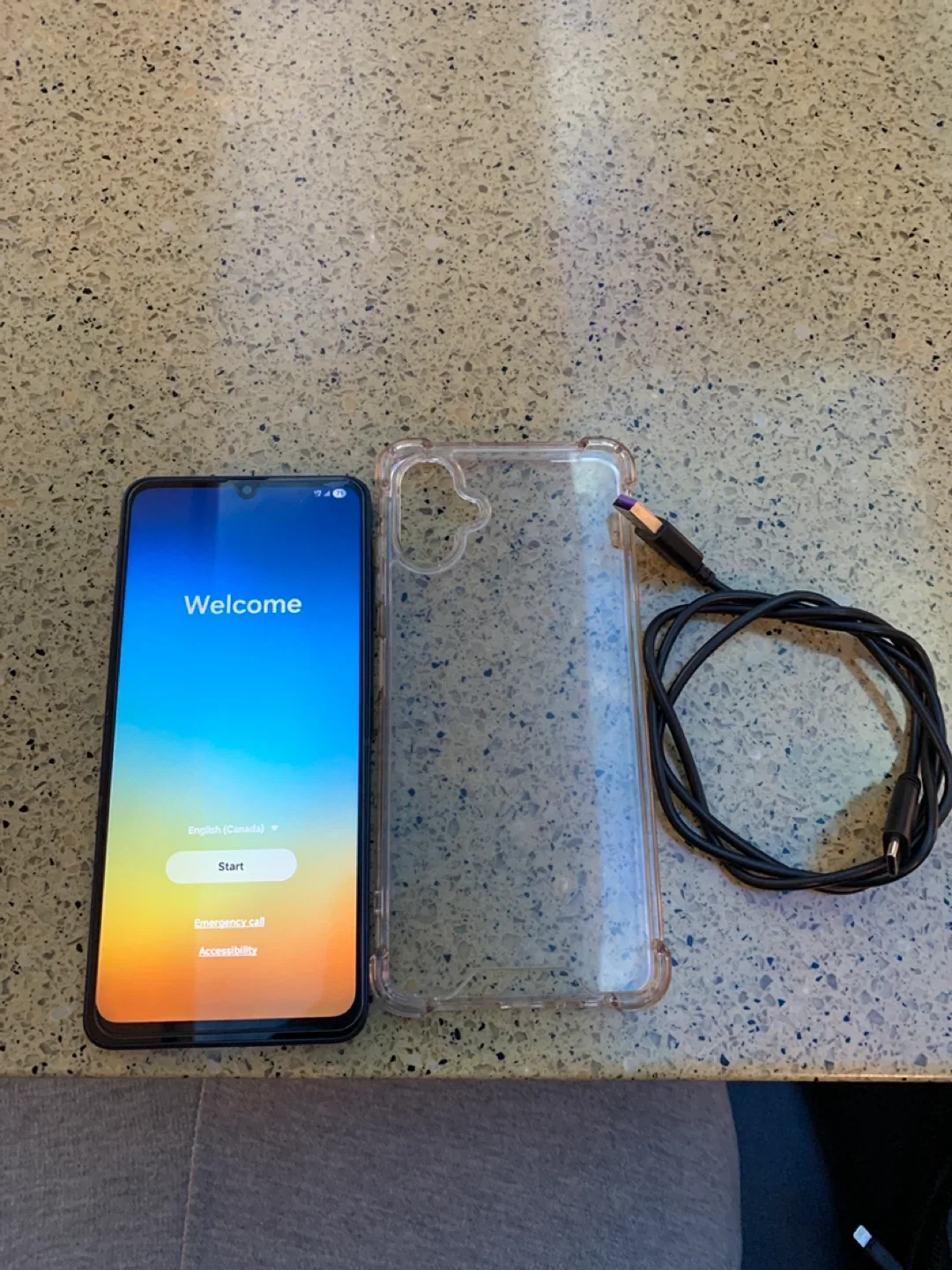 Samsung Galaxy A06 64GB UNLOCKED- Includes Charger and Case