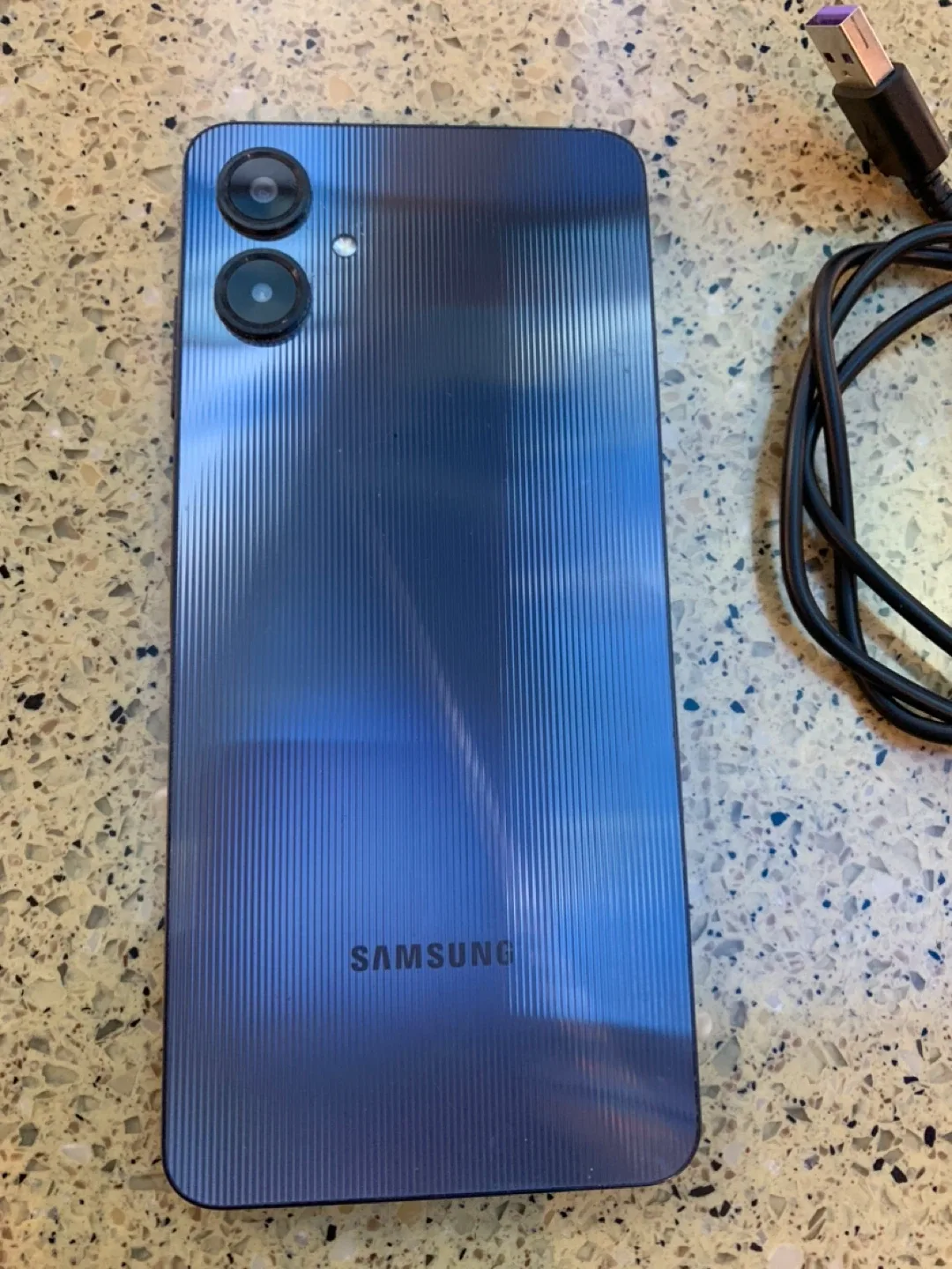 Samsung Galaxy A06 64GB UNLOCKED- Includes Charger and Case image indicator(4)