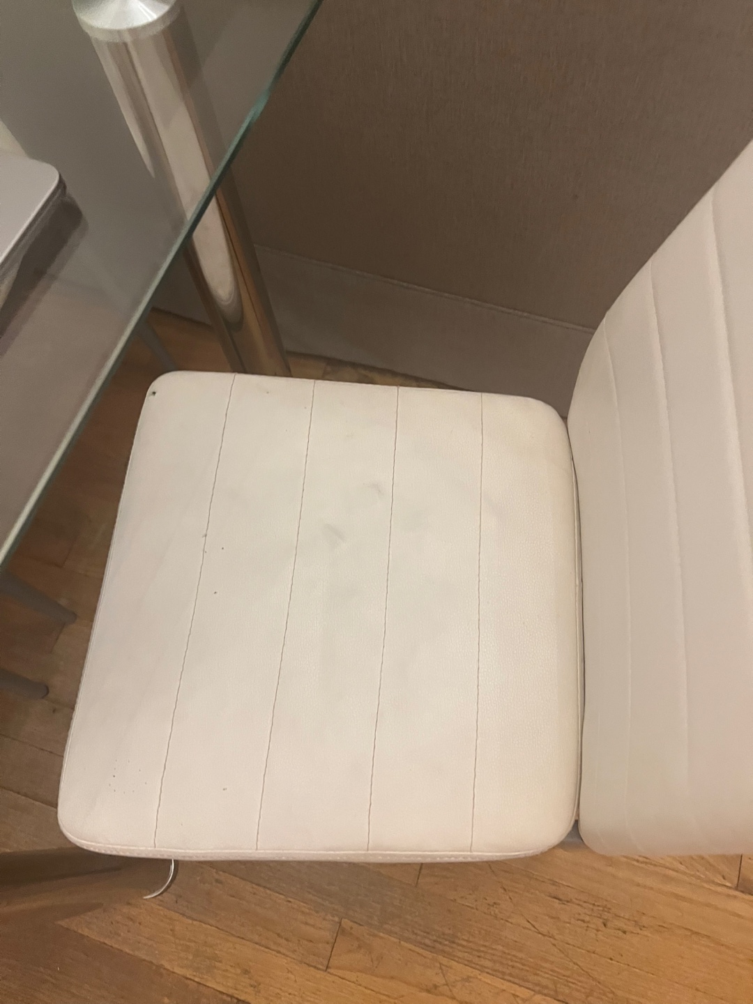Glass Dining Table with 4 White Chairs - photo 4