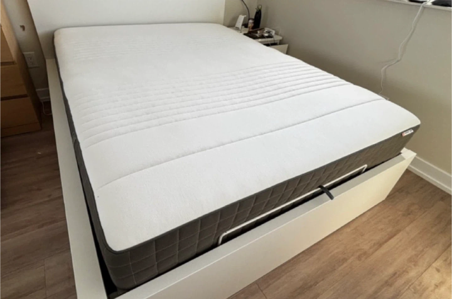 IKEA Mattress - Queen size - photo 2