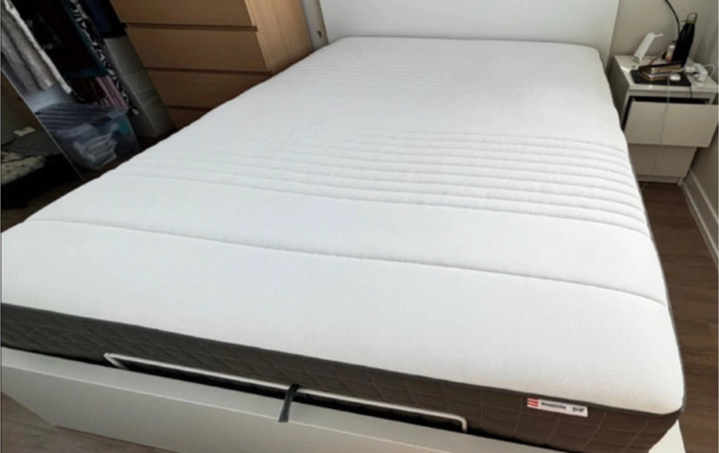 IKEA Mattress - Queen size
