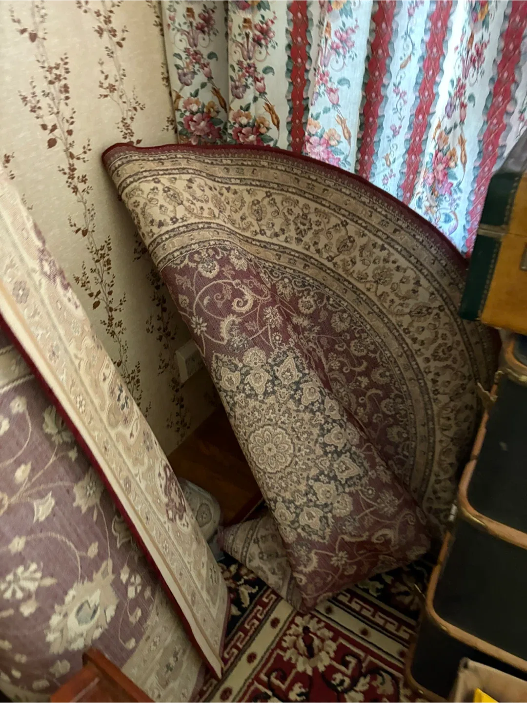 2 Area Rugs, circular and rectangular thumbnail