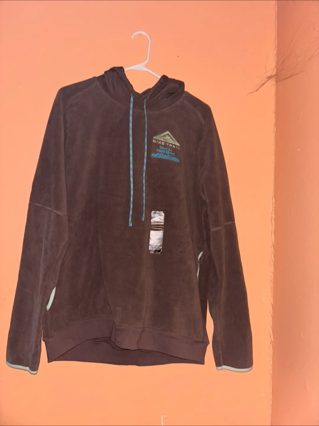 Nike Trail Therma-FIT Hoodie - Size L thumbnail