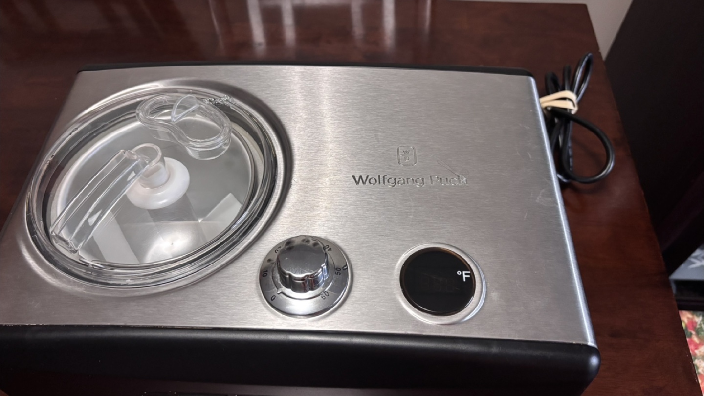 Wolfgang Puck Ice Cream Maker - photo 4