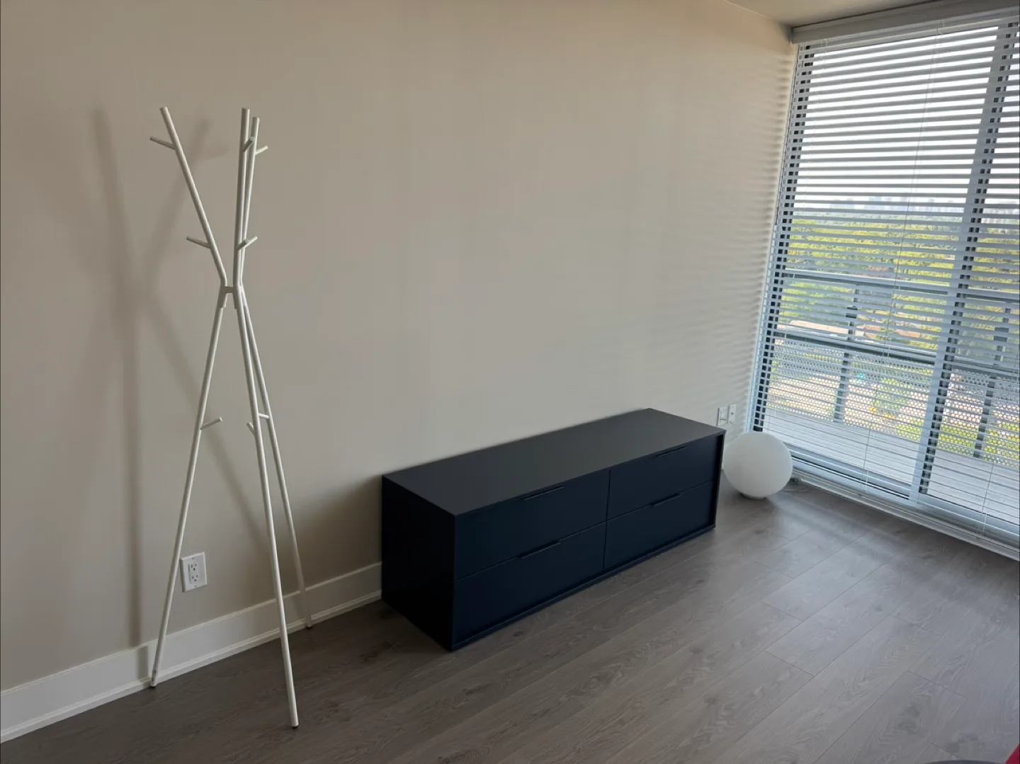 IKEA Nordmela 4 Drawer Dresser image indicator(4)