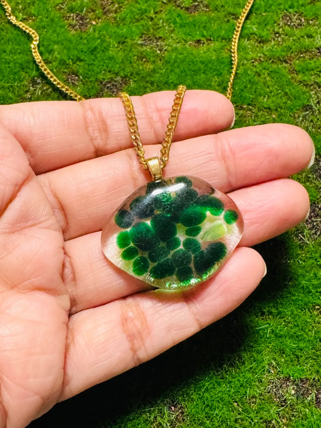 Green & Gold Pendant Necklace thumbnail