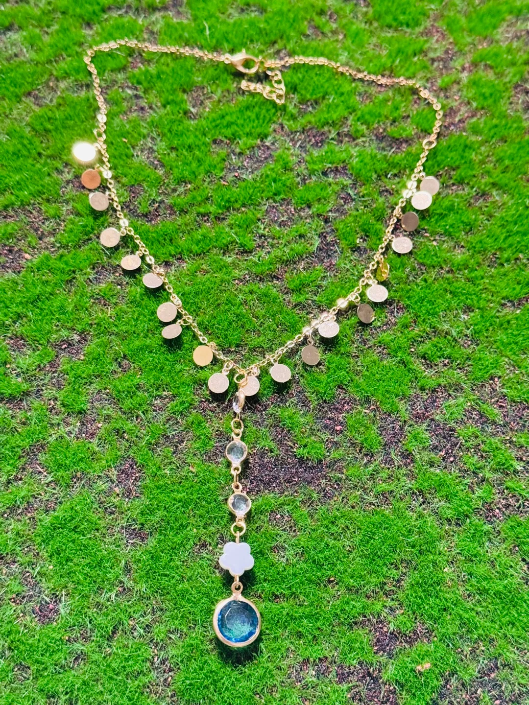 Gold Tone Fashion Necklace thumbnail