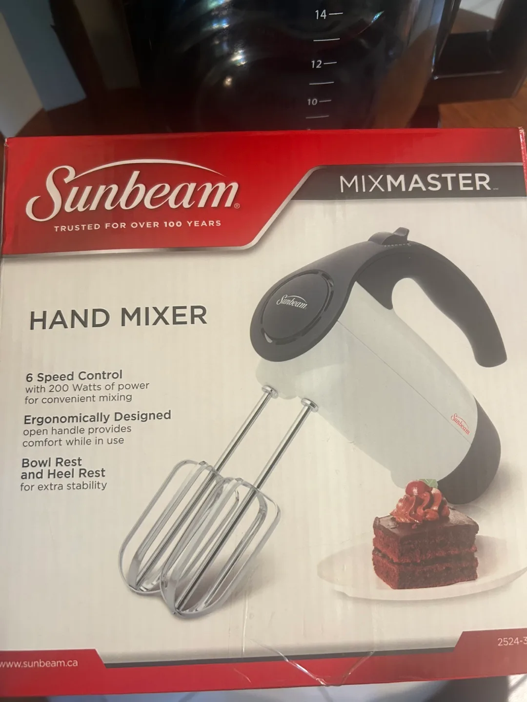 Sunbeam Mixmaster Hand Mixer - Like New! thumbnail
