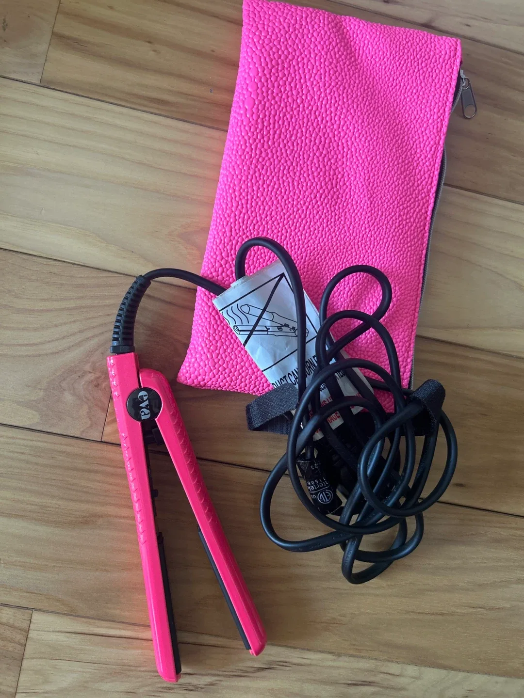 EVA NYC Mini Travel Flat Iron - Pink