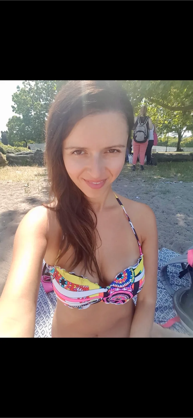 Italian Tezenis bikini top image indicator(2)