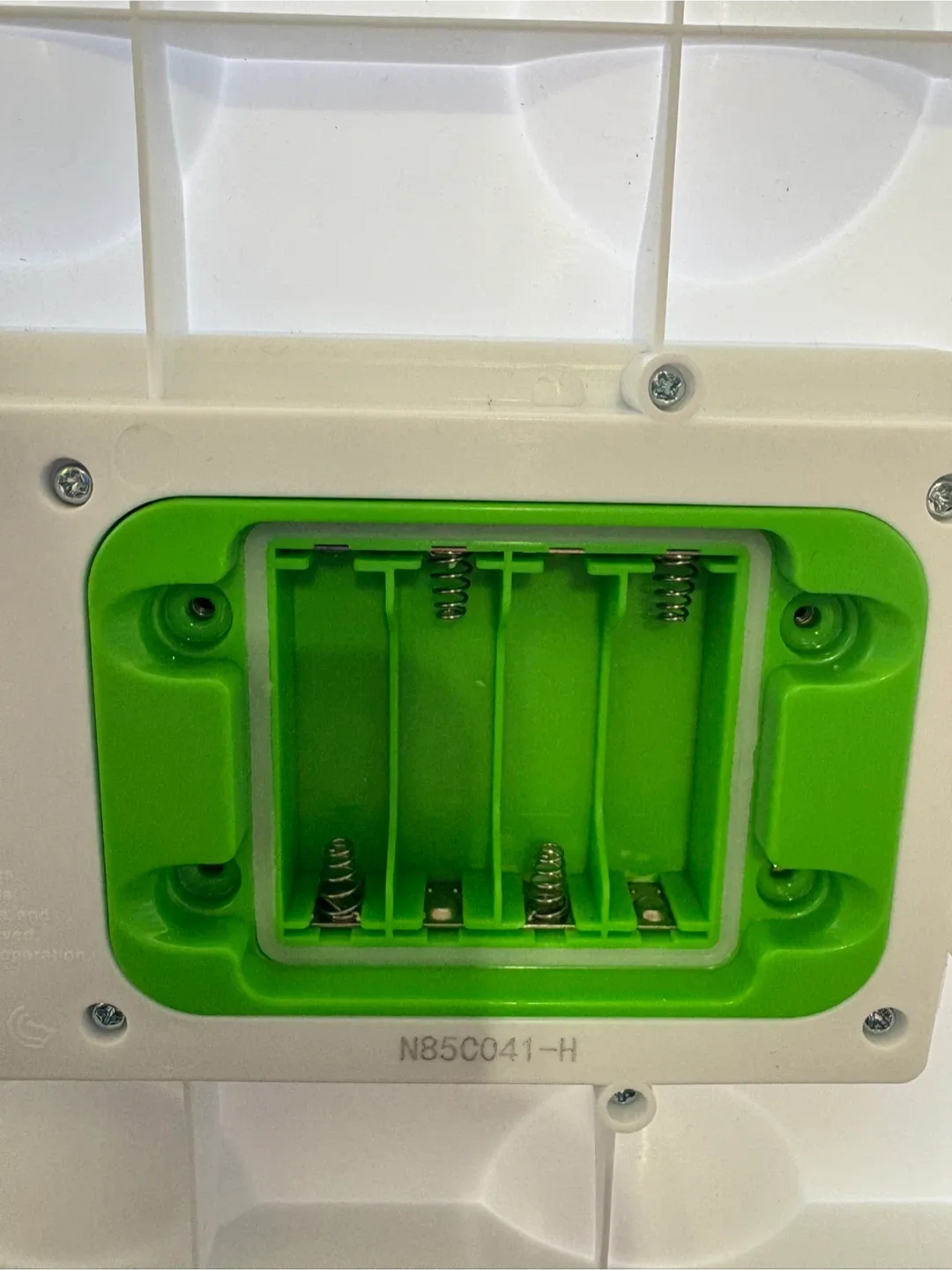 Little Tikes Pop Up Baseball/Tennis Trainer image indicator(4)