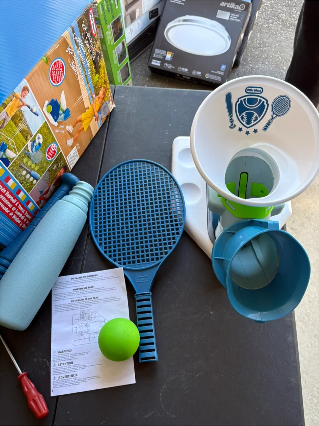 Little Tikes Pop Up Baseball/Tennis Trainer image indicator(5)