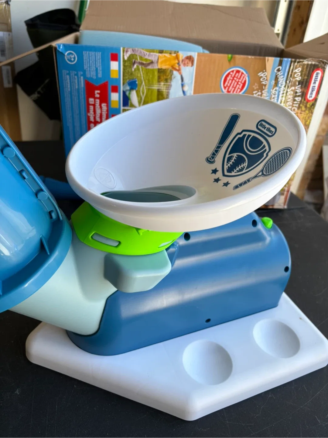 Little Tikes Pop Up Baseball/Tennis Trainer image indicator(2)