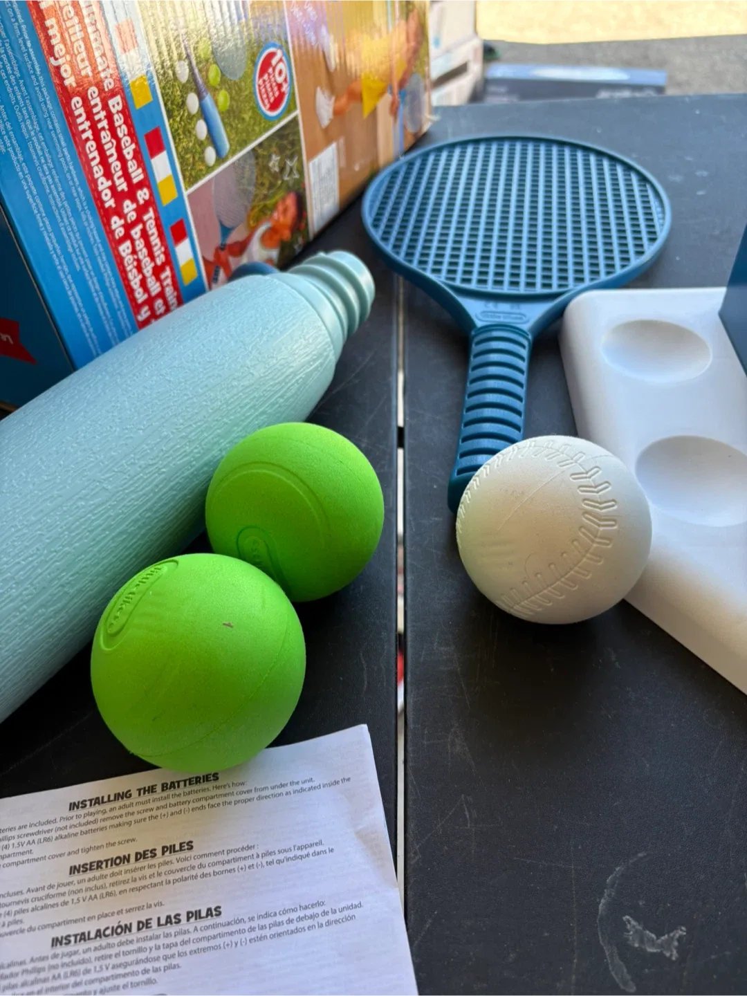 Little Tikes Pop Up Baseball/Tennis Trainer image indicator(9)