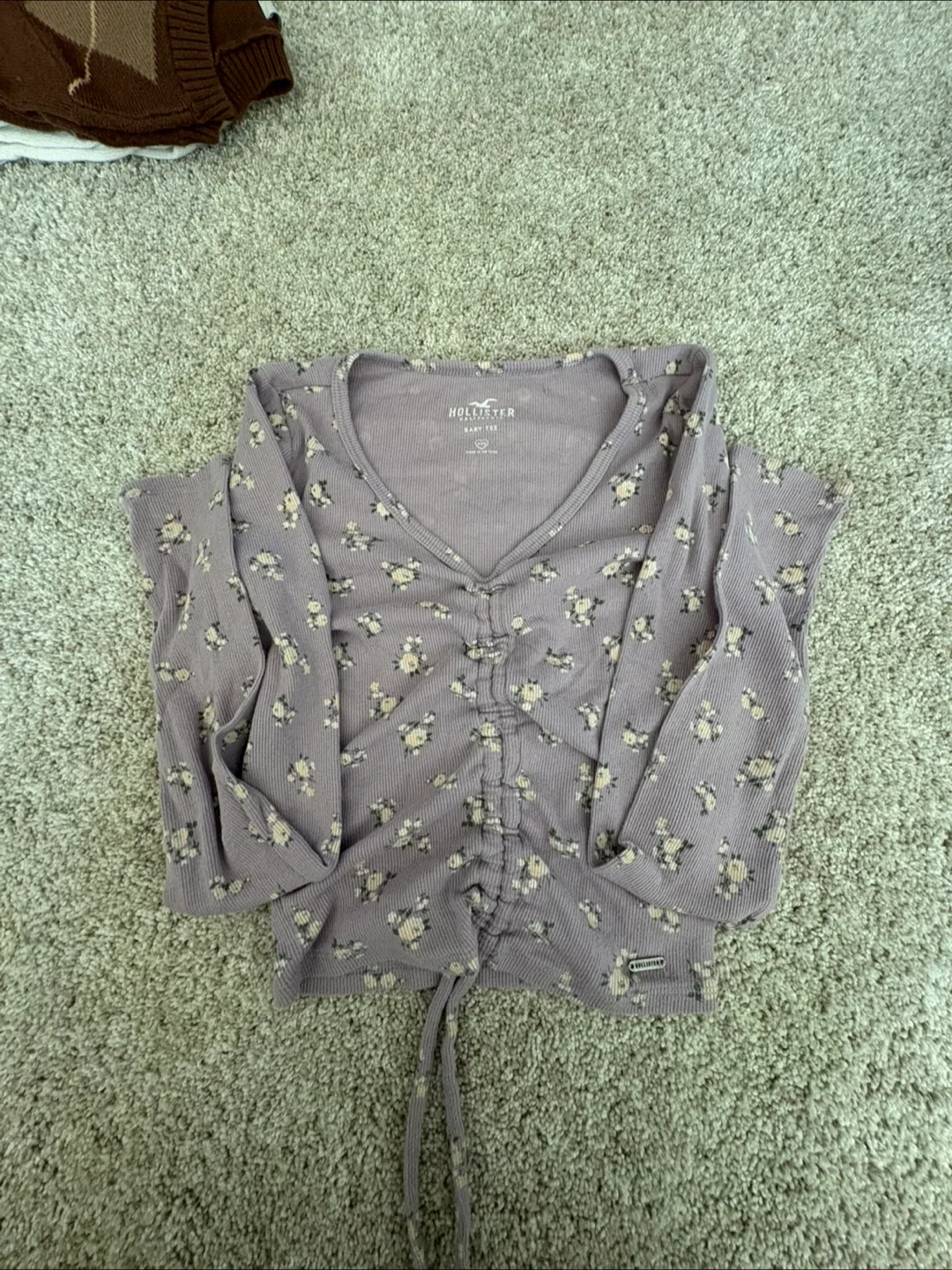 Hollister Baby Tee XXS thumbnail