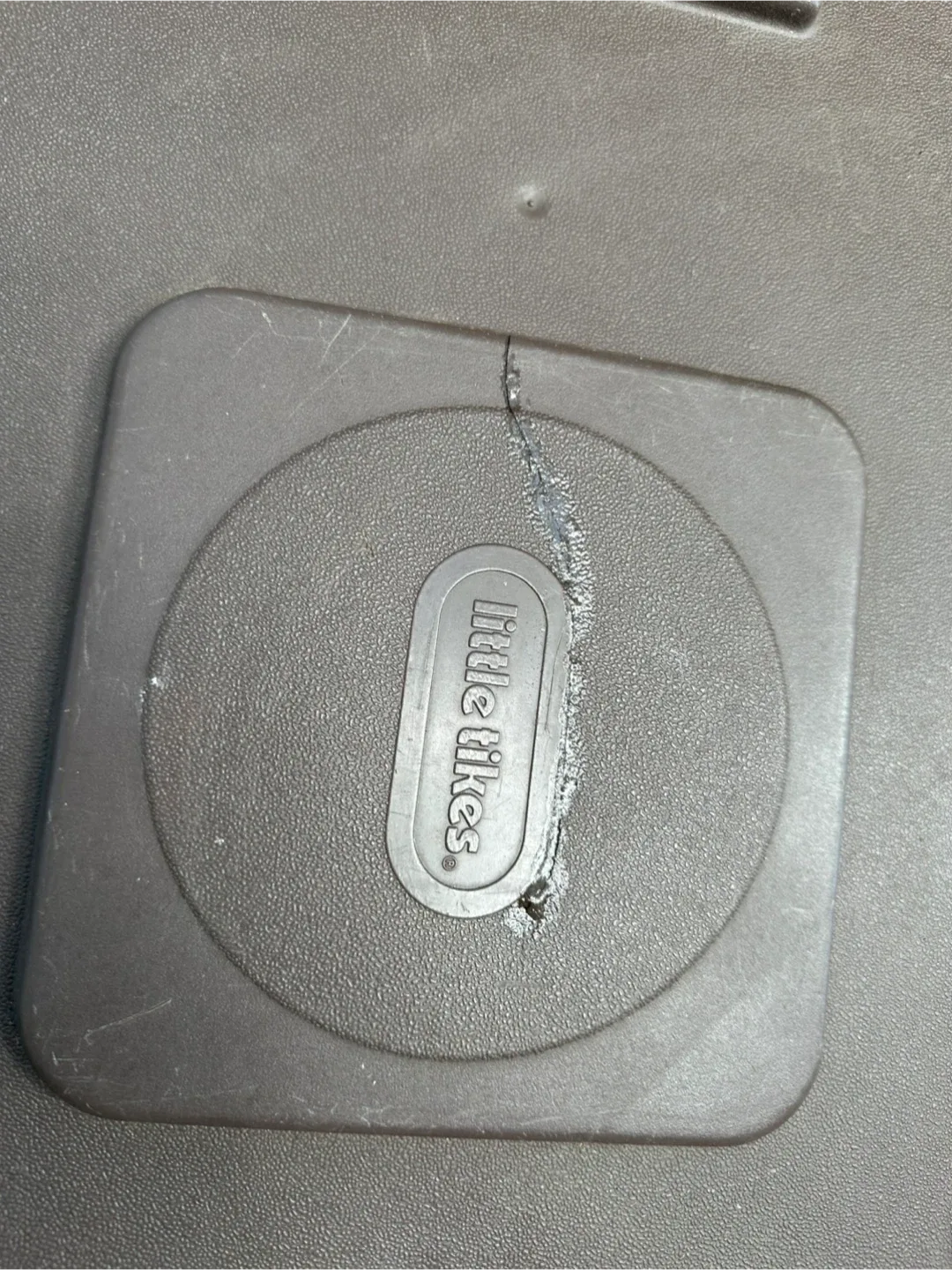 Little Tikes Brown Activity Garden Table image indicator(4)