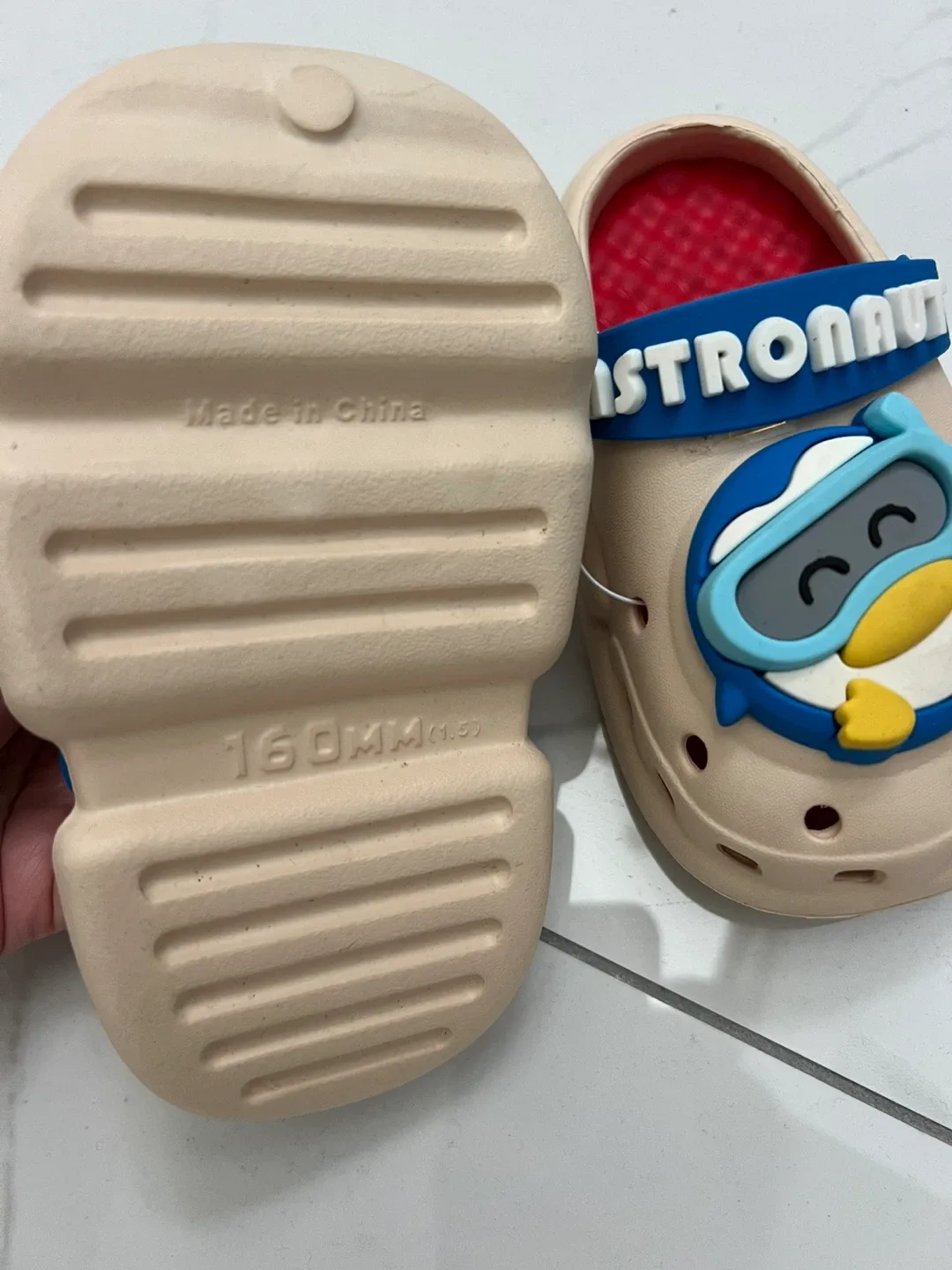 Astronaut Penguin Kids Clogs - Size 160mm image indicator(2)