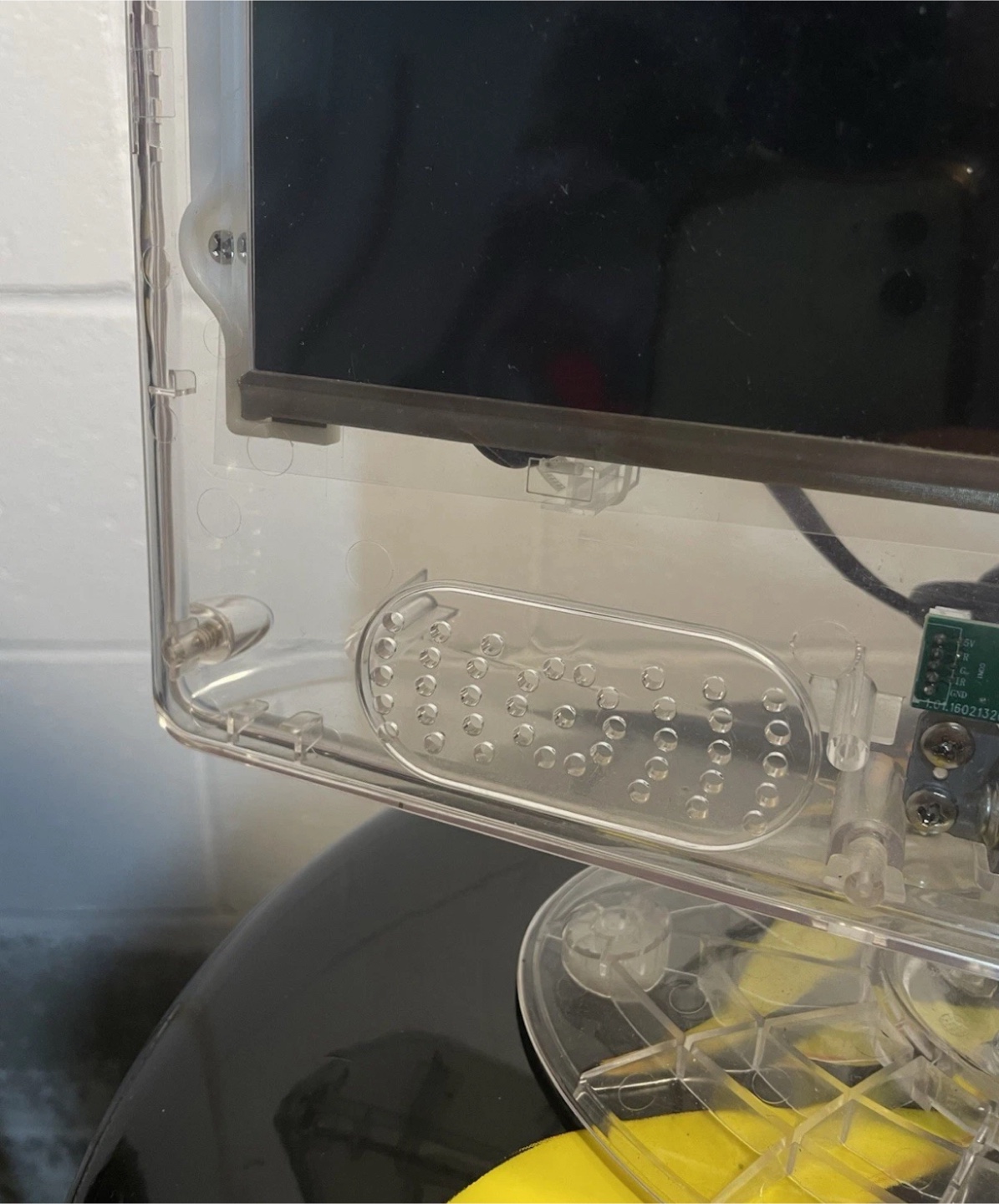 Jail TV / Skyworth 13" LED FHD TV / working - photo 3