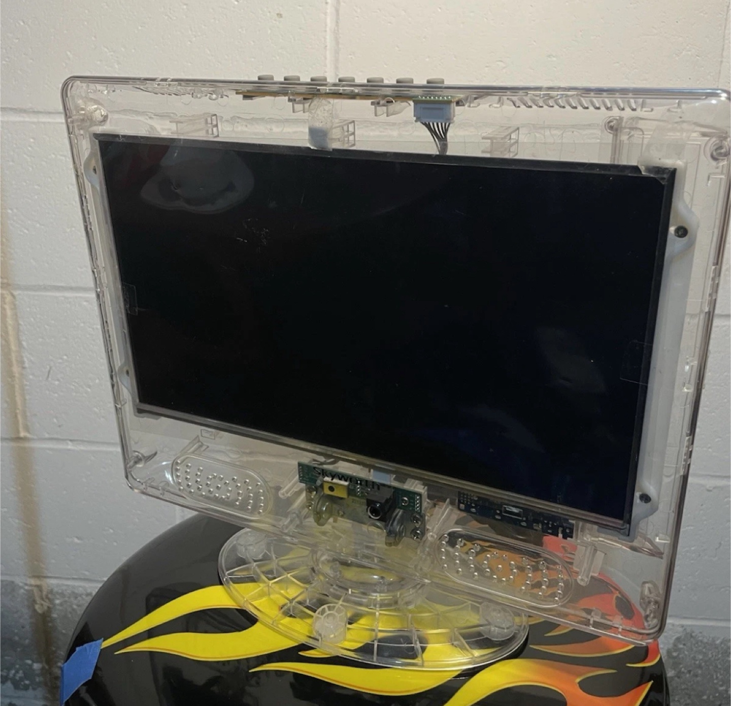 Jail TV / Skyworth 13" LED FHD TV / working