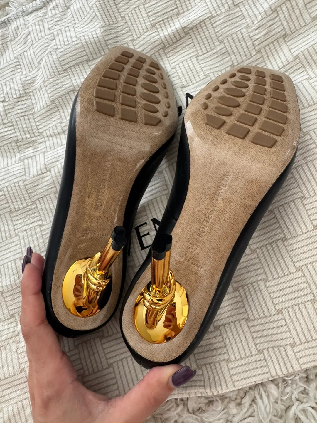 New Stylish Leather Shoes – Size 37 | Super Comfortable! image indicator(3)