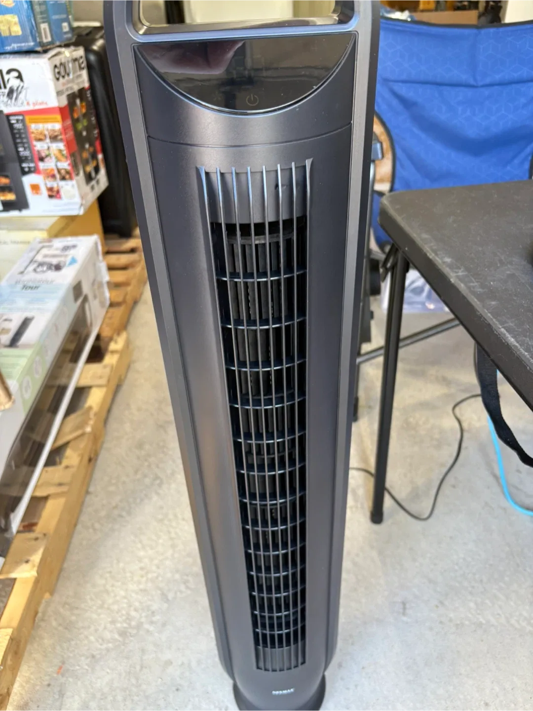 Seville Classics UltraSlimline Tower Fan thumbnail