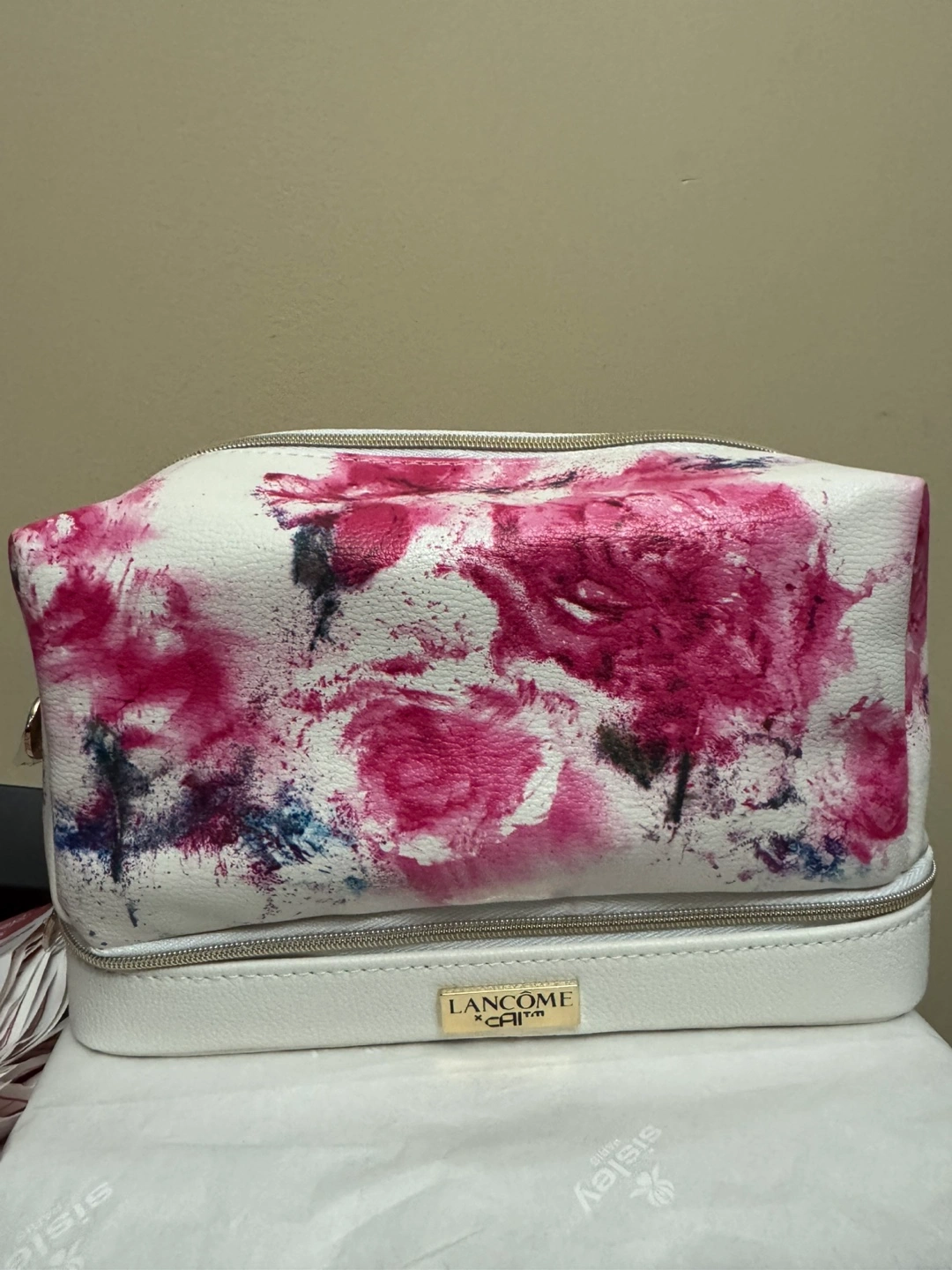 Lancôme Cosmetic Bag - White Floral Design | Karrot