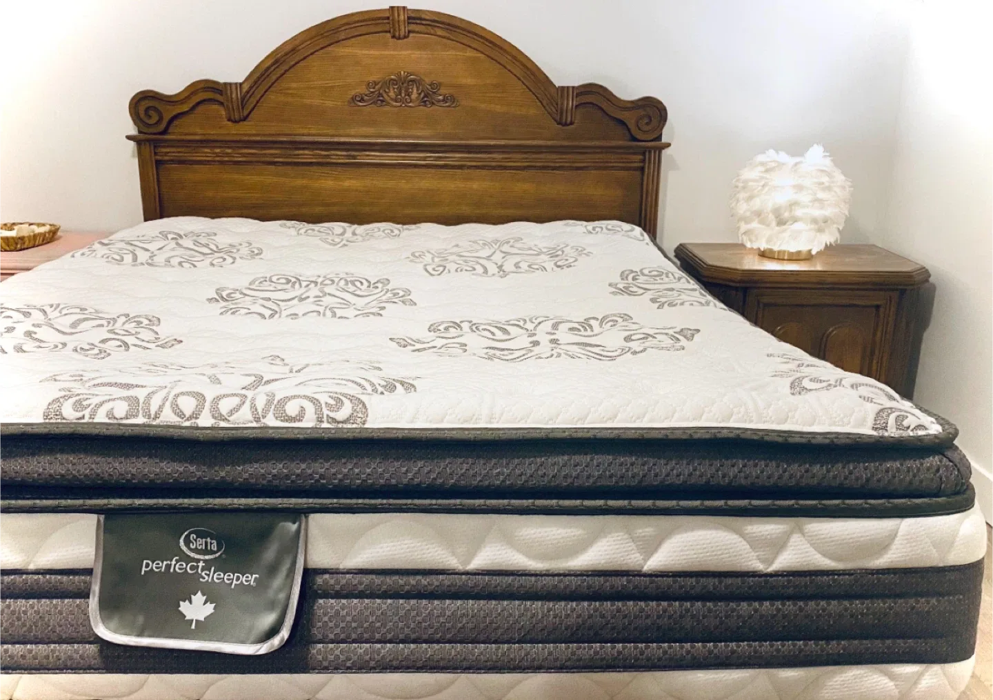 Bed frame Queen// Headboard & footboard image indicator(3)