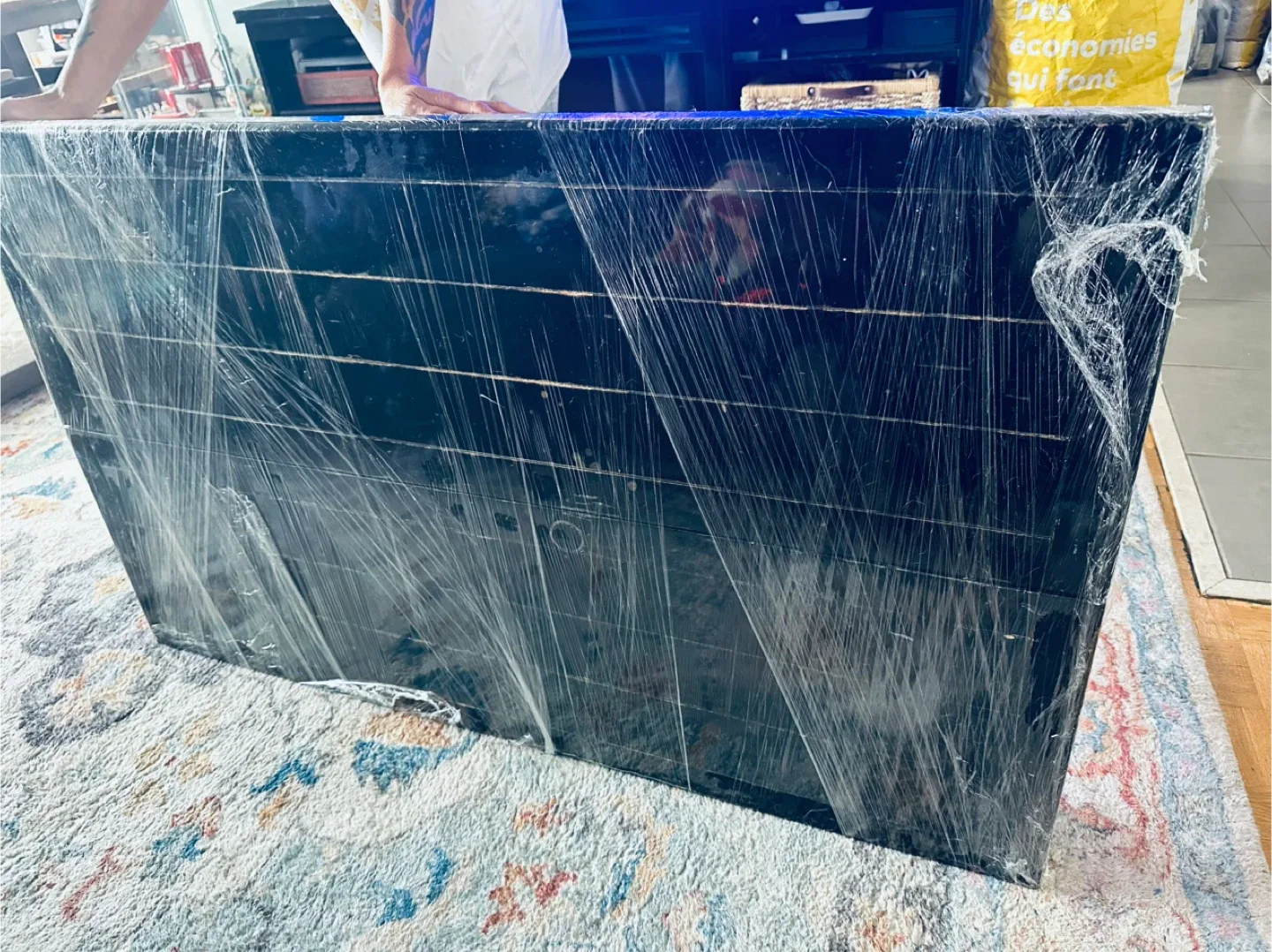 Black Extendable Coffee Table image indicator(4)