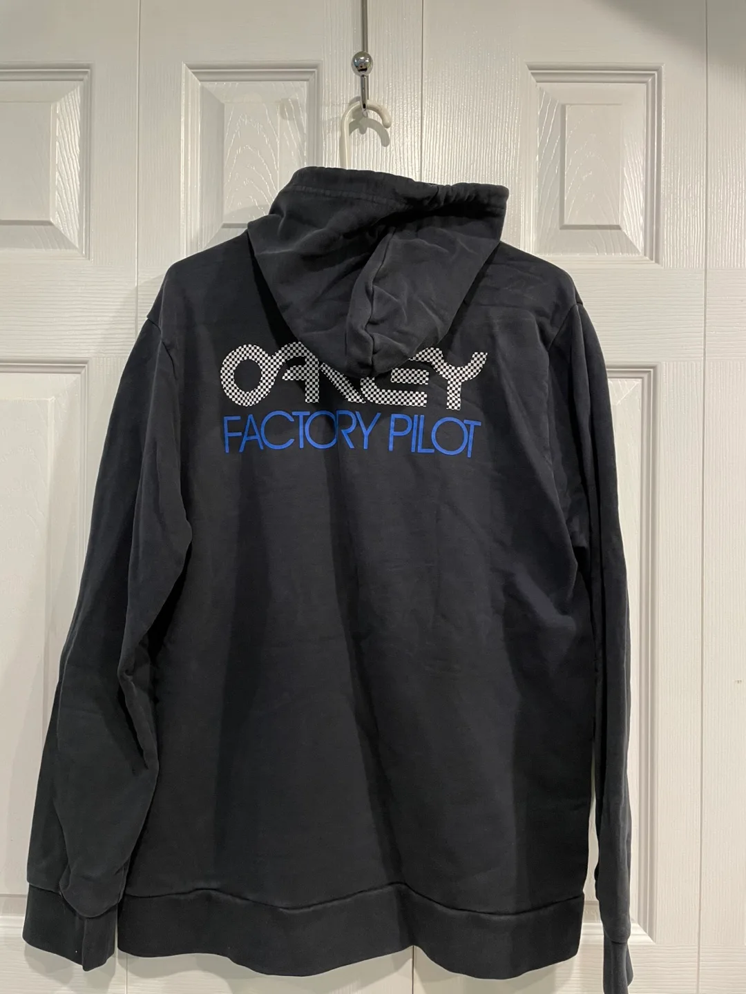 Oakley Factory Pilot Black Hoodie - Size XL image indicator(3)
