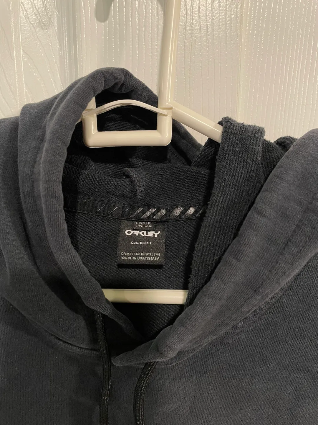 Oakley Factory Pilot Black Hoodie - Size XL image indicator(2)