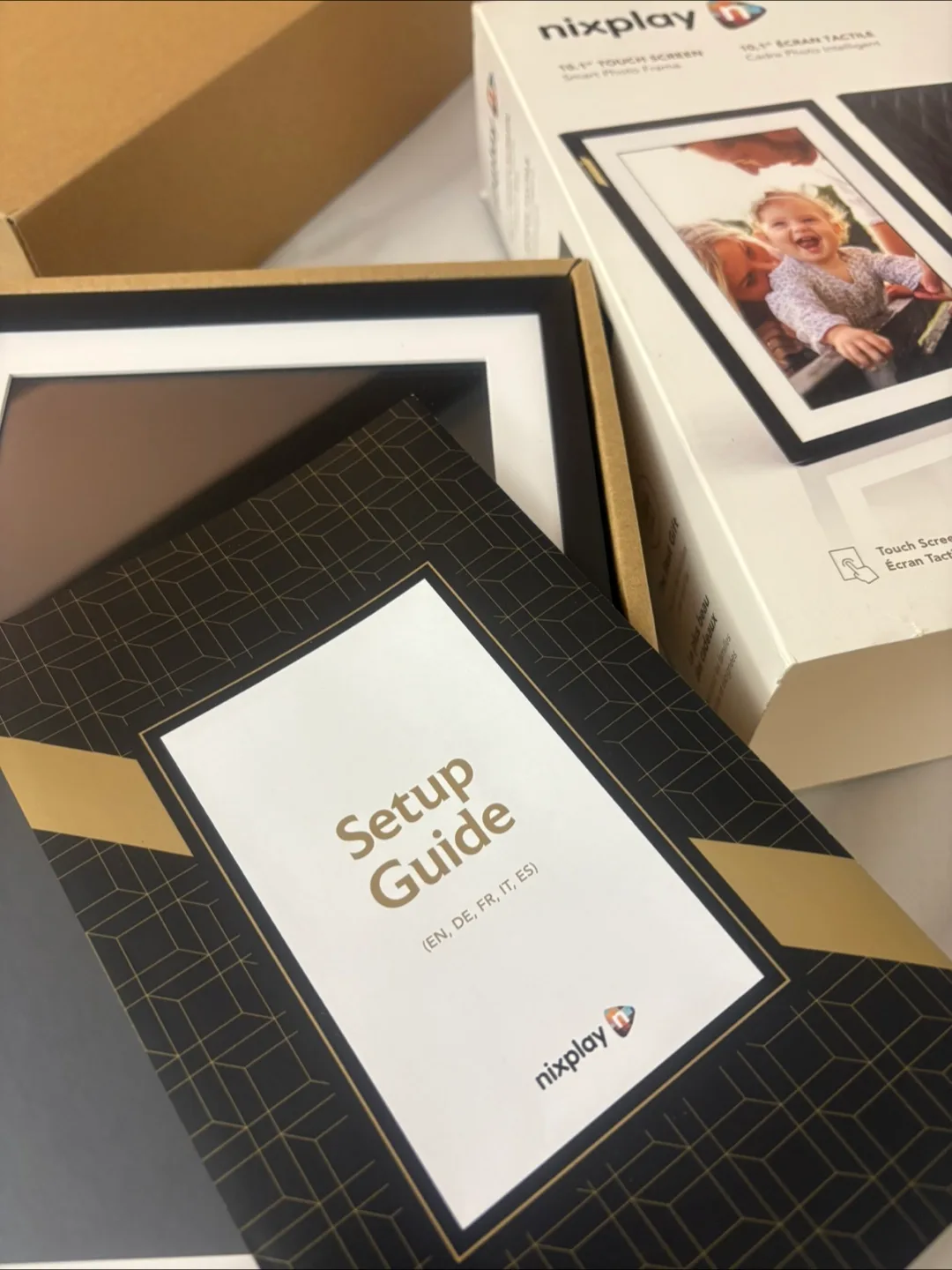 Nixplay 10.1" Touch Screen Smart Photo Frame image indicator(4)