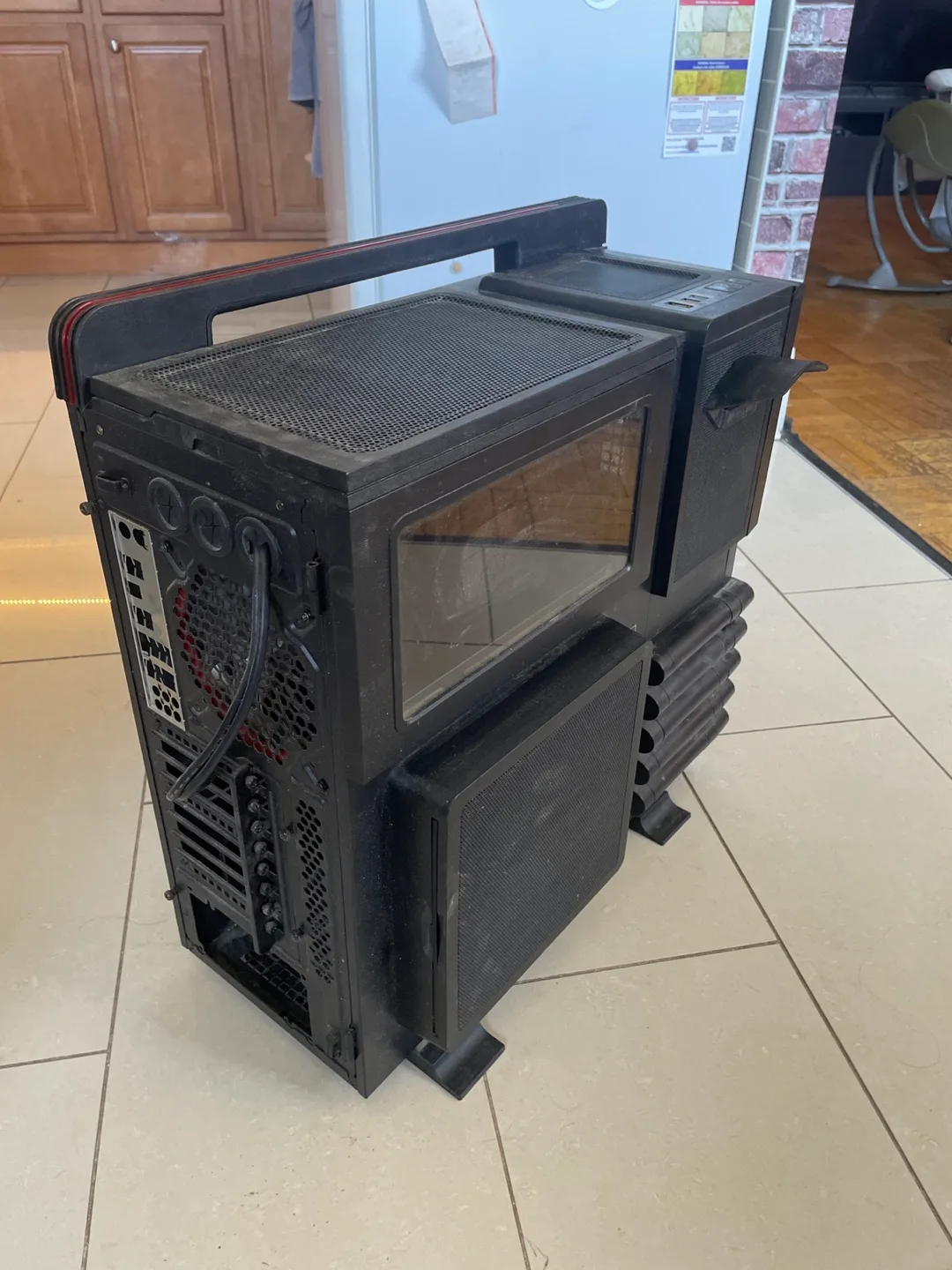Thermaltake Level 10 GT Computer Case - Black image indicator(2)
