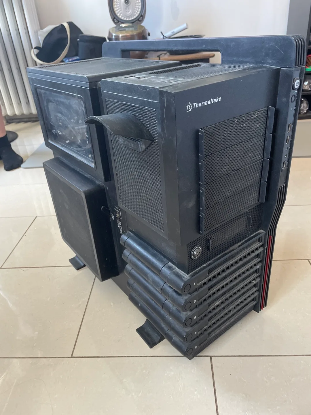 Thermaltake Level 10 GT Computer Case - Black image indicator(3)