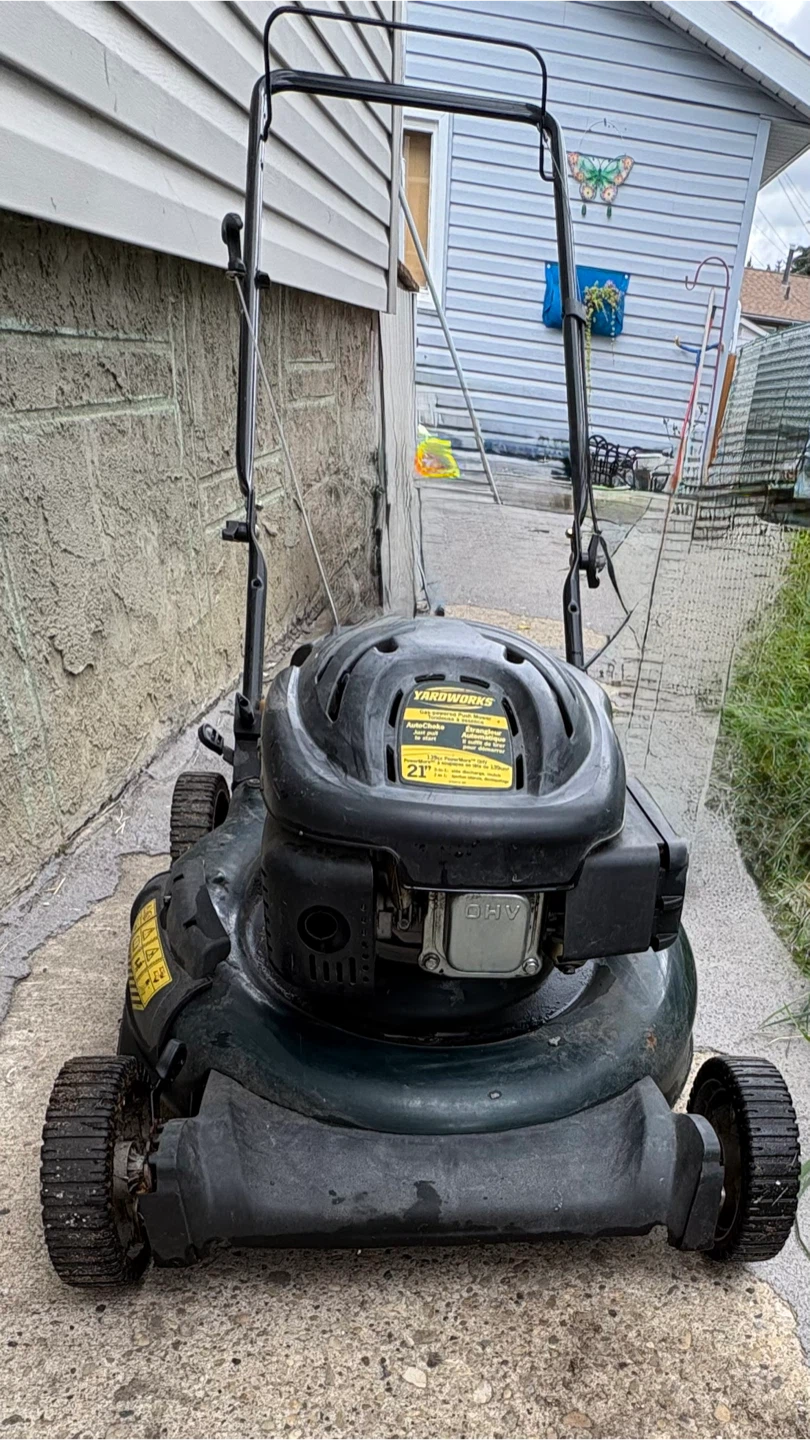Gas powered Lawnmower