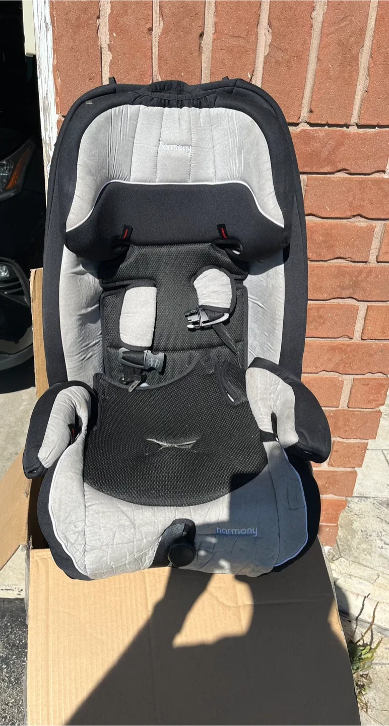 Harmony Defender 360° 3-in-1 Car Seat thumbnail
