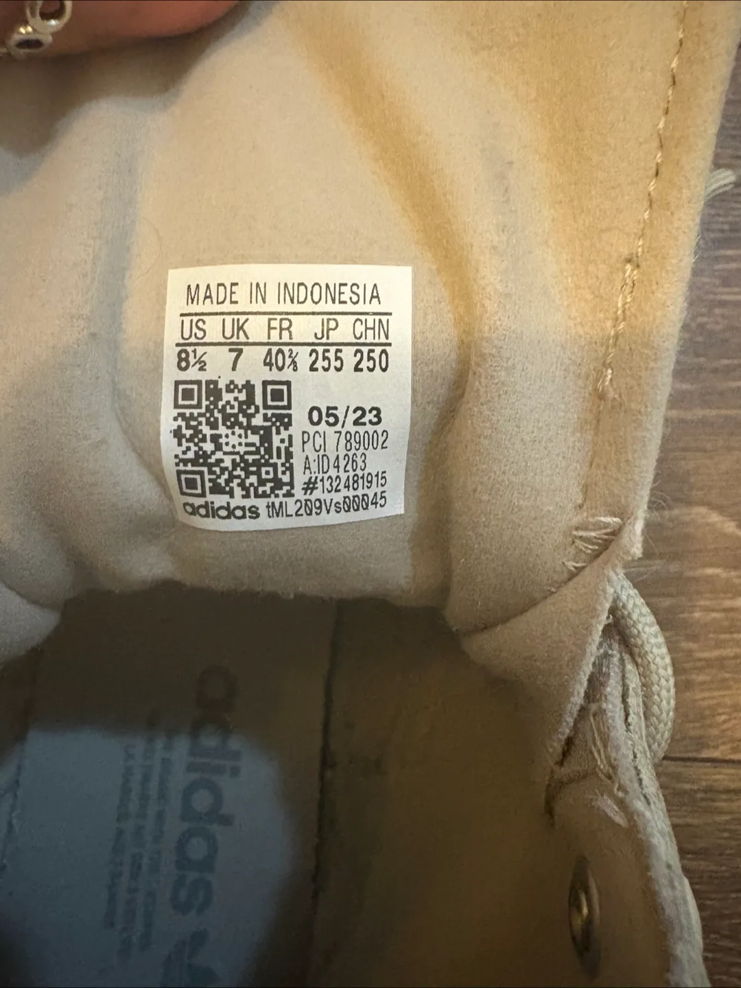 Adidas tML269Vs00045 Boots - Size 8.5 image indicator(2)