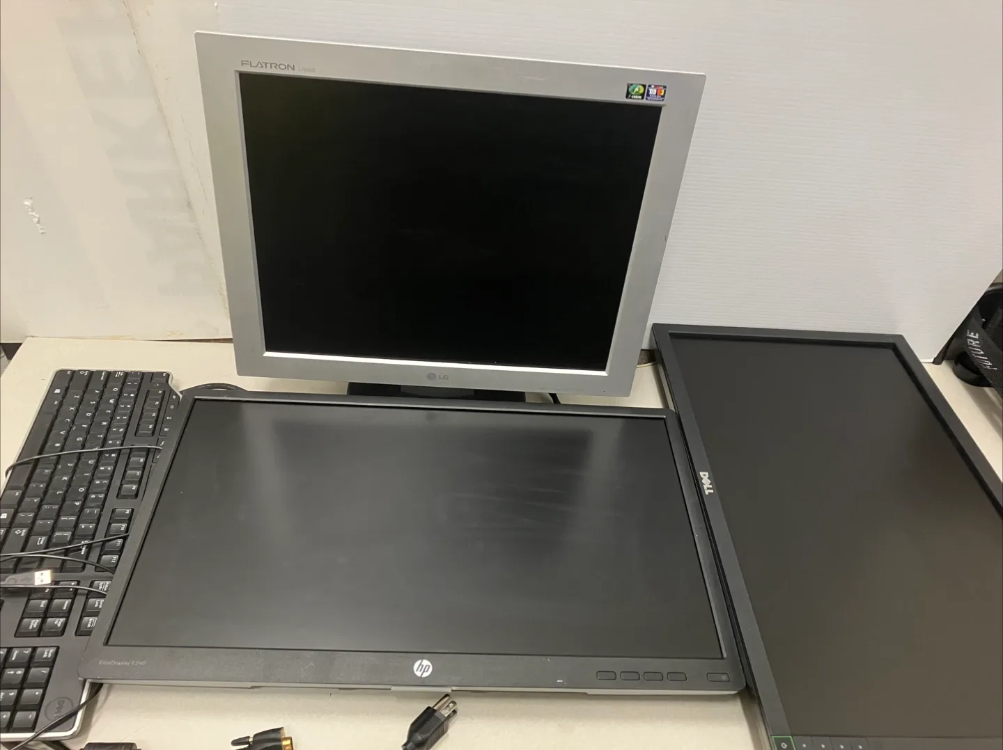 Package deal three monitors thumbnail