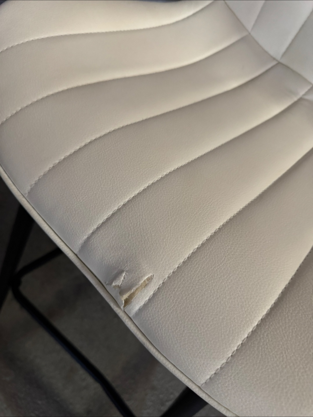Set of 2 White Bar Stools - photo 2
