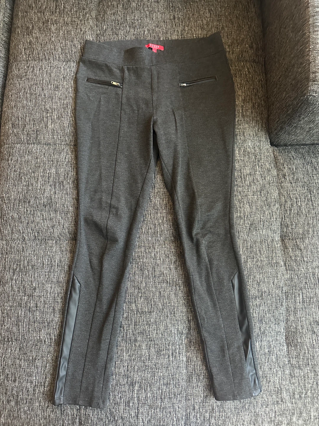 Guess Ultra-soft and stretchy leggings L
