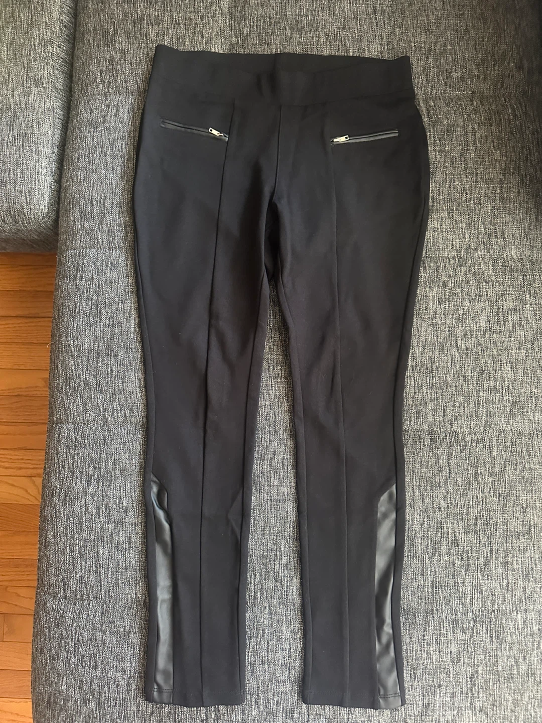Guess Ultra-soft and stretchy leggings L